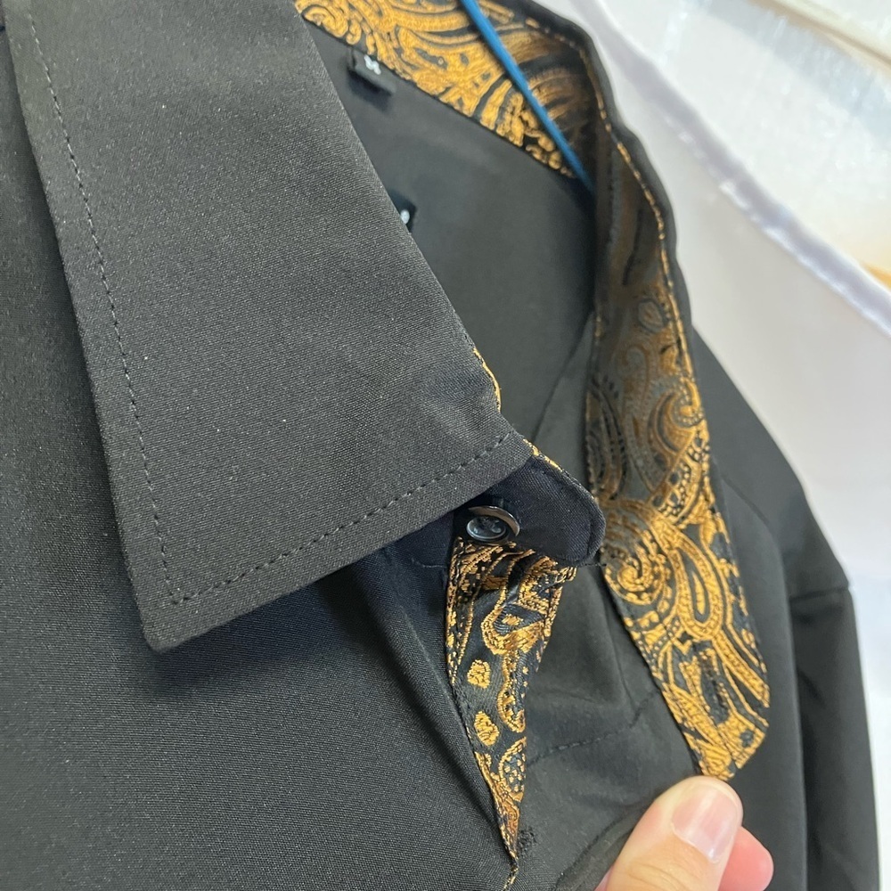 Black Dress Shirt with Classic Collar and Long Sleeves - Picture 7 of 9